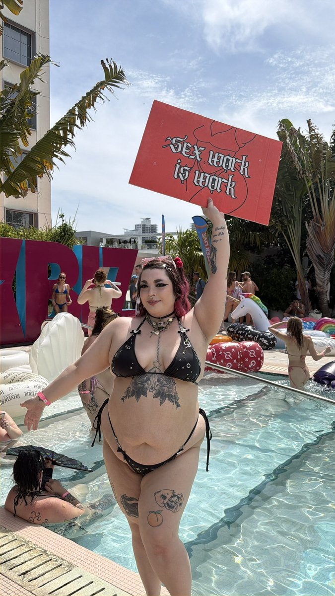 succubusluut's tweet photo. It is Sex Workers Pride Day☂️✨💞

Today is all about the determination n pride of sex workers despite the criminalization n adversity they face at the hands of systems n authority. 

It’s never been unpopular to hate whores, but that doesn’t mean we need to hold shame in being those whores ♡ 

Being able to create, advocate, educate and organize under these conditions is truly profound. I am endlessly awed by the innovation of those who came before me and tenacity of My own community despite everything.. ✩ 

I refuse to be ashamed of My labor. If you are a fellow sex worker, I encourage you to comment something you’ve done this year that you’re proud of; if that be a set you’ve created or an event you did even a following count you’ve been able to maintain. Literally whatever. We deserve to be proud of it ♡ 

Mine is below!! ✩