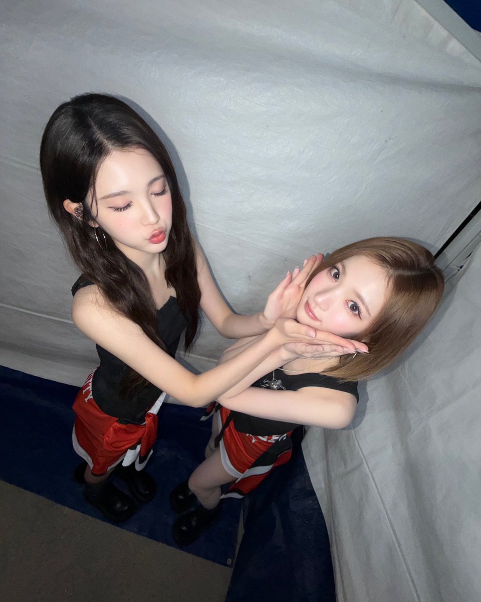 ddongsaja's tweet photo. 아니 시발 너무 야함 이건 아님 https://t.co/kZYe367hsR
