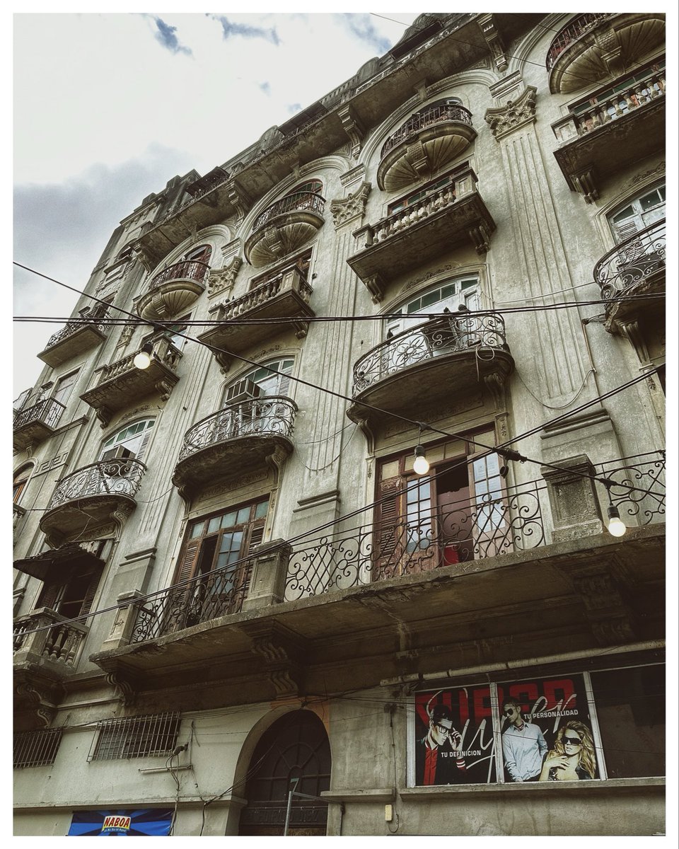 stealthography's tweet photo. #streetPhotography https://t.co/ucv0jwJ2UW