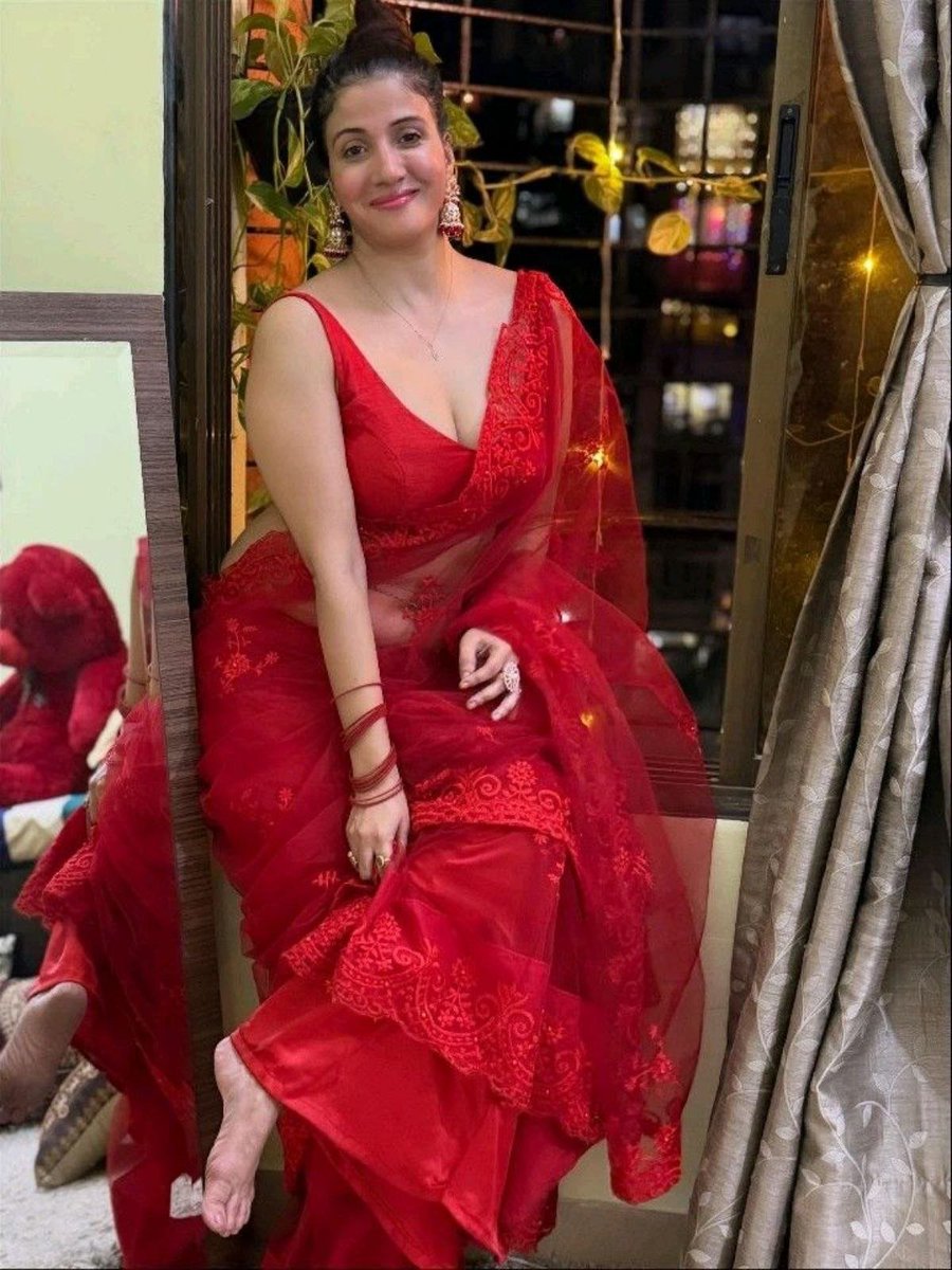 Sunitadevi786's tweet photo. मेरा ये 🧡संस्कारी जिस्म मेरी मुस्लिम आपी जान 💚 @Nasreenlovyll के प्यार से इतना निखार आगया है मोहल्ले की सब 🧡संस्कारी औरतें मुझसे जलने लगी हैं आई लव यू नसरीन अप्पी😘💚🧡 https://t.co/mgsrEV3Y1q