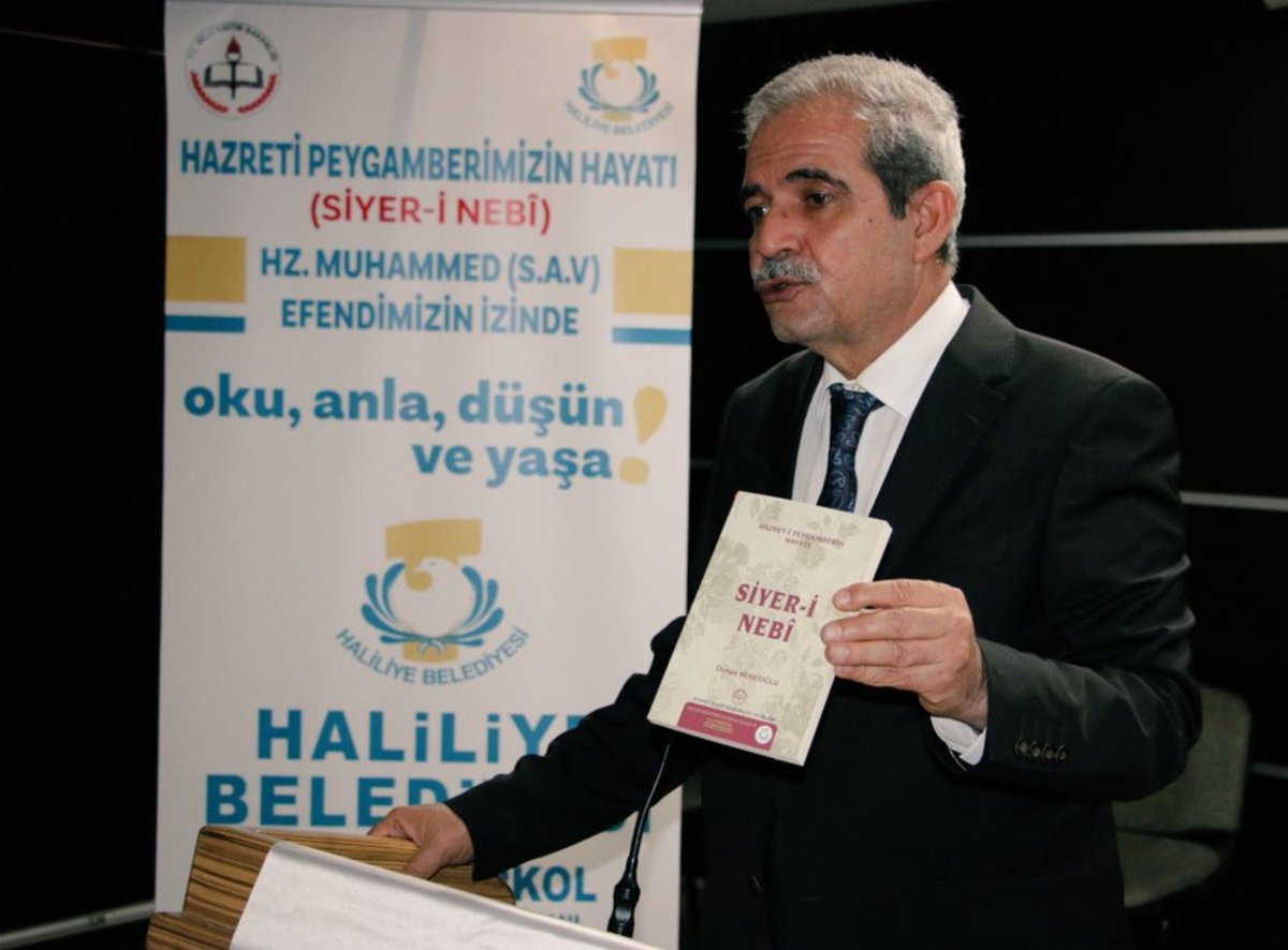 FevziDemirkol's tweet photo. Yeni bir eğitim- öğretim yılına, yeni umutlar ve yeni heyecanlarla başlıyoruz.

2026-2027 Eğitim Öğretim Yılı’nın, başta sevgili öğrencilerimiz olmak üzere, vefakâr öğretmenlerimize, fedekâr velilerimize ve tüm eğitim camiamıza sağlık, mutluluk ve başarı  getirmesini diliyorum. 
Ailelerinin umudu ve Azîz Milletimizin geleceğinin teminatı olan evlatlarımızın, bilgi, görgü, ahlak ve güzel değerlerle yetişeceği başarılı bir yıl olmasını, Cenab-ı Hakk'tan niyaz ediyorum.

Yeni eğitim öğretim yılımız, başarılar ve güzelliklerle dolu, hayırlı bir yıl olsun.