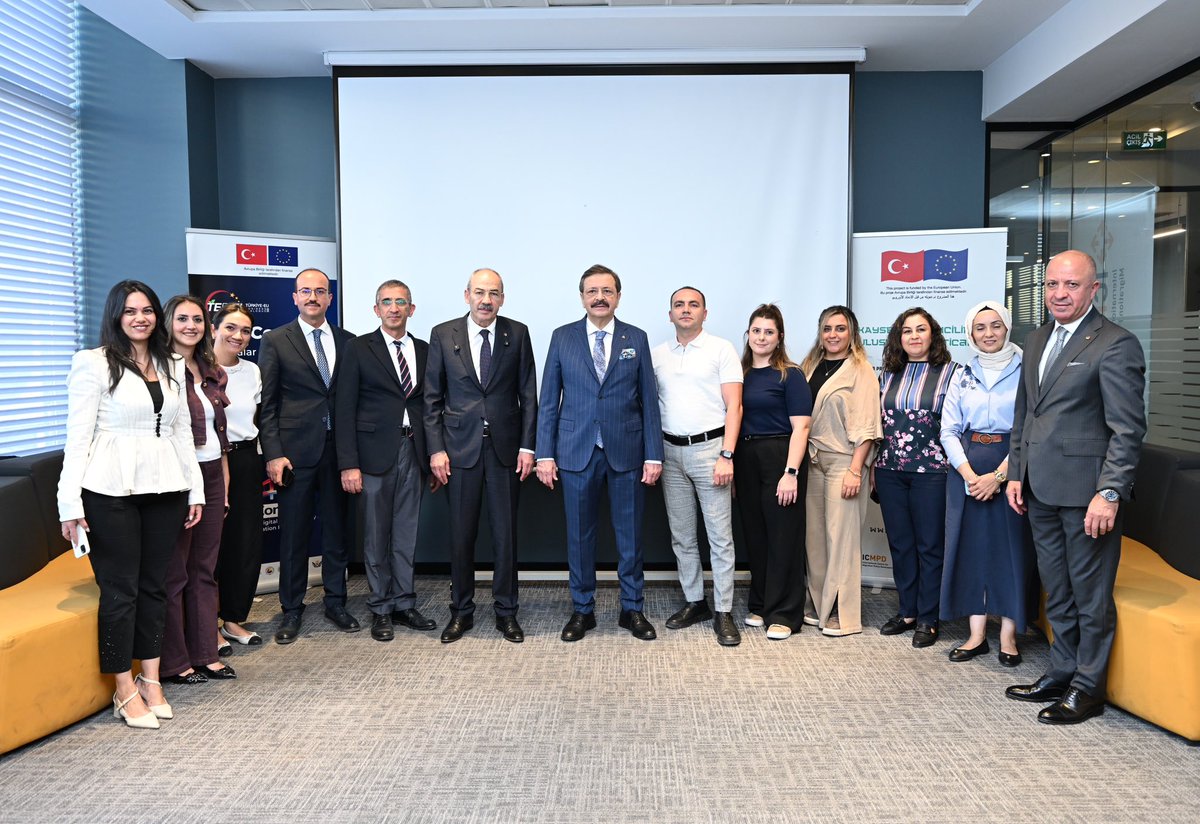 RHisarciklioglu's tweet photo. Kayseri Ticaret Odası Yönetim Kurulu Başkanımız Ömer Gülsoy ve Yönetim Kurulu Üyelerini ziyaret ettik.

Fikrin projeye, projenin ürüne, ürünün yatırıma ve ticari başarıya dönüştüğü bir teknoloji ve girişimcilik merkezi olarak tasarlanan Kayseri Ticaret Odası TEKMER Projesi hakkında bilgi aldık.

Kayseri Girişimcilik ve Uluslararası Ticaret Merkezi ile Kayseri Ticaret Odası koordinasyonunda yürütülen DigiConnect – Odalar Arası Dijital Bağlantı ve İş Birliği Ağı Proje Merkezi’nde yürütülen çalışmaları inceledik.

Kayseri Ticaret Odası Başkanımız Ömer Gülsoy, Meclis Başkanımız Cengiz Hakan Arslan ve Meclis üyelerimizi başarılı çalışmalarından dolayı kutluyorum. @Kayserito