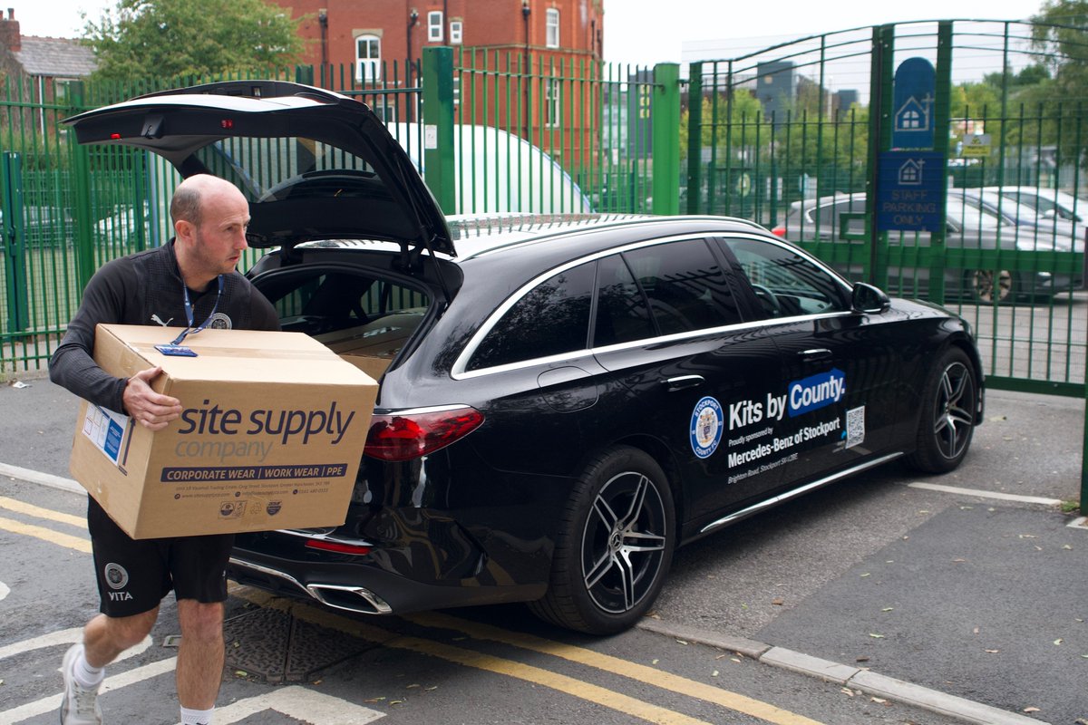 SCFCCommunity's tweet photo. Our biggest year yet for 'Kits by County ', providing free PE kits for children across Stockport who need them. 💙

Huge thanks to our staff &amp; volunteers for distributing 5,000+ kits to Stockport primary schools 👏

And to Site Supply and LSH Auto for making it possible 🫶 https://t.co/tjwye9bbvL