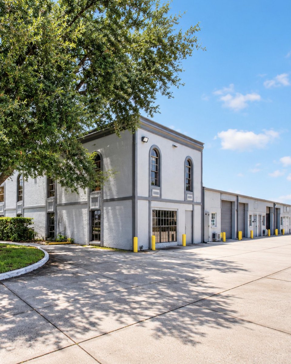 WorkBayOfficial's tweet photo. Whether you have outgrown the garage, need room for inventory, or want a dedicated place to run your business, WorkBay Longwood gives you the space to take the next step.

Private warehouse bays give contractors, makers, service providers, ecommerce businesses, and growing teams room to work, store, and build their business in one place.

Your next workspace could be right here in Longwood.

Learn more about available space and book a tour at WorkBay.

📍 Longwood, FL

#WorkBay #LongwoodFL #FloridaBusiness #WarehouseSpace #SmallBusinessSpace #FlexSpace #BusinessGrowth
