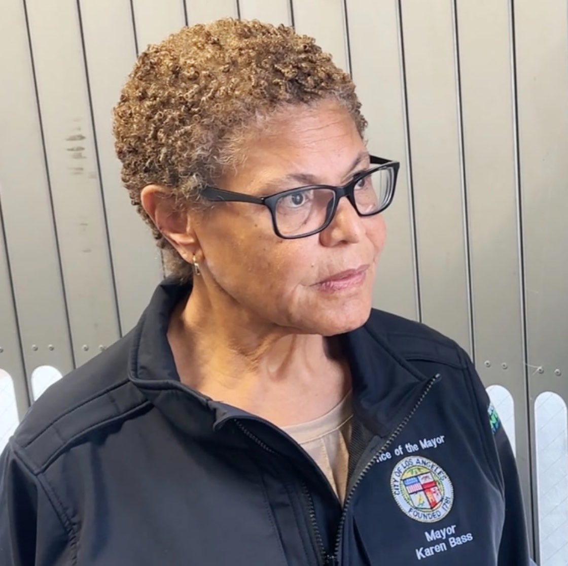 bennyjohnson's tweet photo. Mayor Karen Bass has STEPPED DOWN from LA’s homeless board after House Oversight opened a federal-funds investigation

The allegations detail waste, fraud, and abuse of over $1 billion in funds that were supposed to go toward fighting homelessness.

She is also “unavailable” to testify tomorrow at the hearing on the scandal.

Sounds like she's terrified.