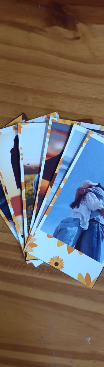 snapprints1's tweet photo. Polaroids Día de la Primavera/Flores Amarillas https://t.co/ZrHF9qouBP