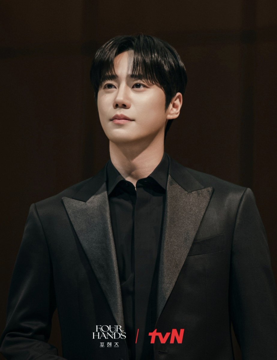 heeuing_'s tweet photo. 남자다남자ㅆ발 https://t.co/BfAmVHkiXQ