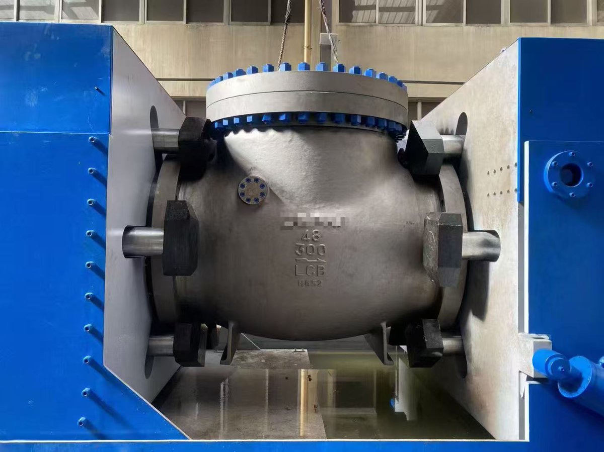 SGvavles's tweet photo. 48"CL300 TILT DISC CHECK VALVE IN TESTING https://t.co/t0xVt4oCbZ