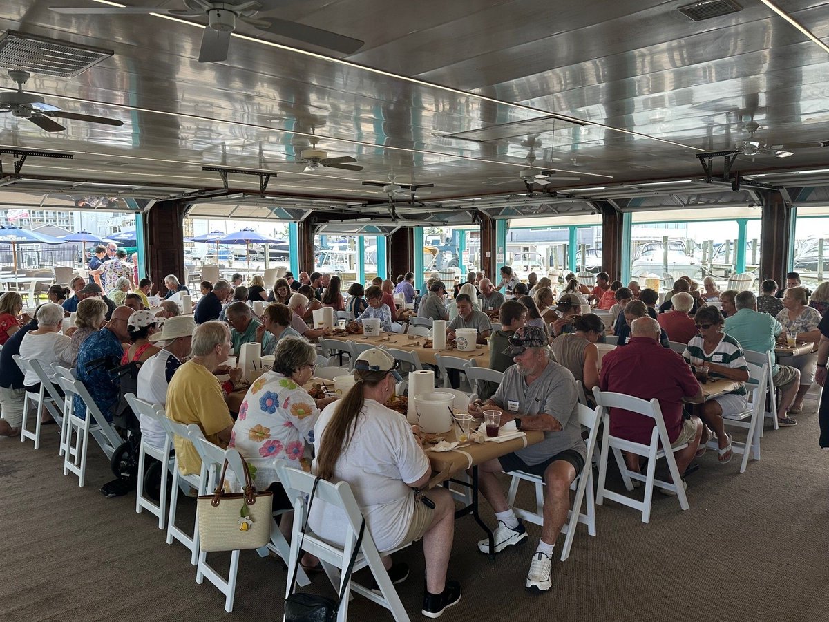 WeArePhronesis's tweet photo. Another great Phronesis Client Crab Feast in the books! 🦀 We had a wonderful afternoon Saturday at Fisherman’s Crab Deck enjoying good food, plenty of crabs, and—most importantly—time with so many of our clients. Thank you to everyone who joined us! https://t.co/MRGRHoh8my
