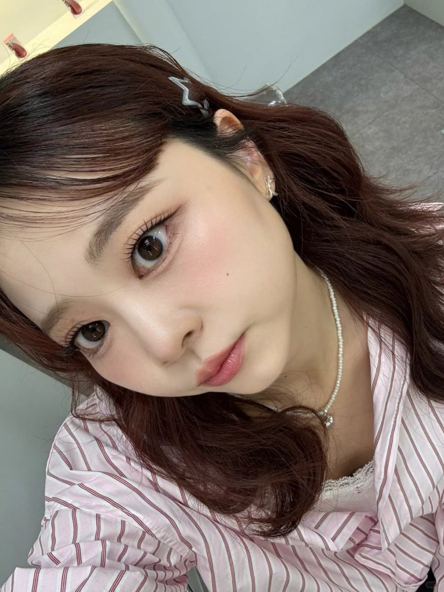 fogelberg_'s tweet photo. 学舞蹈的极品高颜值女大学生 周末在出租房与男友激情做爱 在沙发上穿着性感高跟女上位骑乘 https://t.co/JtBAbbR4i6