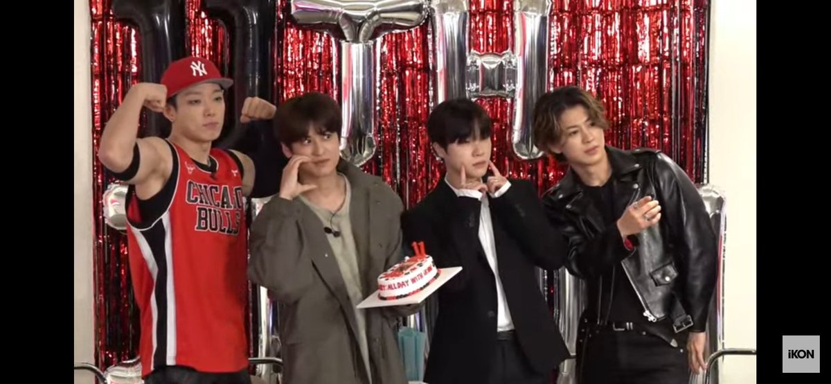 sonagi126's tweet photo. Photo time 🤳🤳

#iKON_11th_Anniversary 
#11YearsWithiKON #iKON_11th_LIVE https://t.co/0CuQfdTZM2