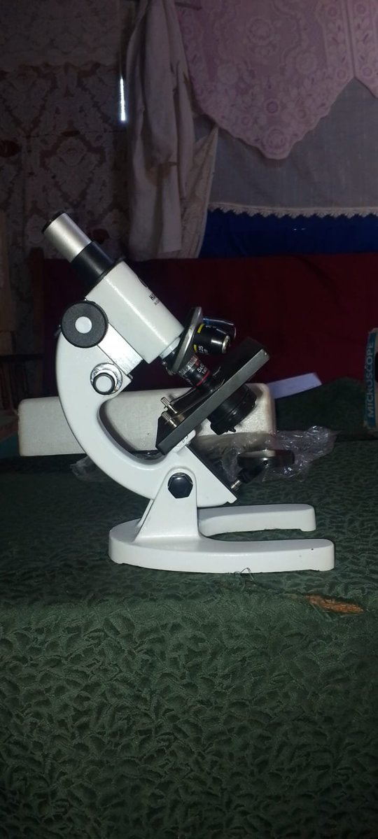 landlord028's tweet photo. Microscope on sale. Hii inaezakusaidia kuona hadi the future. Leteni deals. https://t.co/lB3VS2qGAA