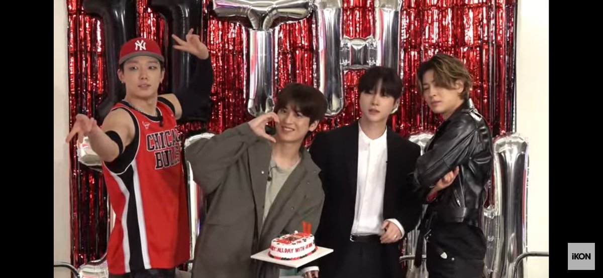 sonagi126's tweet photo. Photo time 🤳🤳

#iKON_11th_Anniversary 
#11YearsWithiKON #iKON_11th_LIVE https://t.co/0CuQfdTZM2