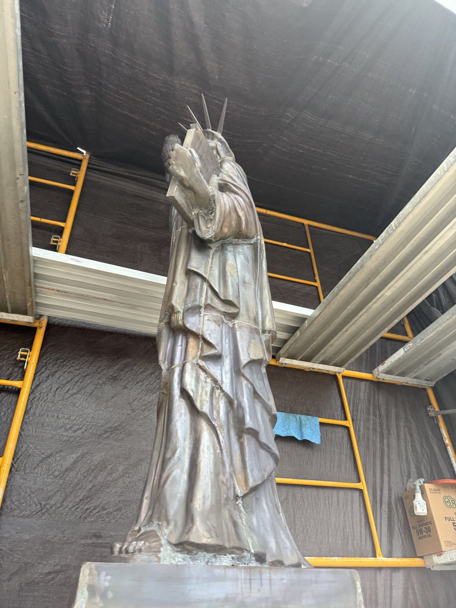 GreeneCountyMO's tweet photo. Restoration work is underway on the Lady Liberty statue that has stood on the south lawn of the Historic Greene County Courthouse since 1950, after decades of weather damage.  You can donate to the cause at: https://t.co/l0AIonnPuU https://t.co/cESDWLtQ7N