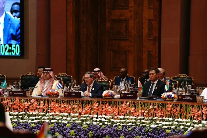 GladysArtemisa's tweet photo. En XVIII Cumbre #BRICS2026 @BrunoRguezP   se refirió  a que en los últimos años, el criminal bloqueo económico, comercial y financiero de los EEUU contra Cuba se ha reforzado a niveles sin precedentes.
#CubaEstáFirme
#ArtemisaJuntosSomosMás
@DiazCanelB 
@PartidoPCC https://t.co/TkAdZdbusW