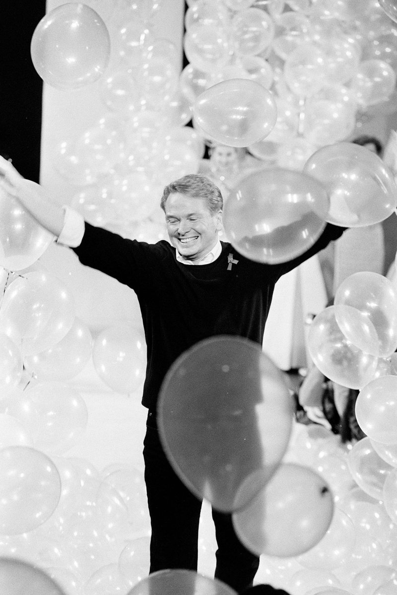 itgirlbackup's tweet photo. Rest in Peace Bob Mackie 🤍🕊 your glamour lives on forever!✨️ https://t.co/FILExLEsQ8