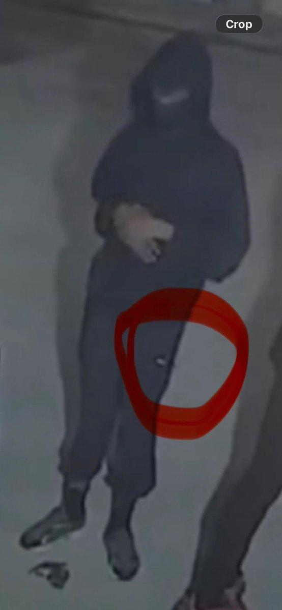 AkademiksTV's tweet photo. Reddit detectives are allegedly connecting the dots and finding Bloodhound Q50’s killers🫪

Someone please get ahold of Diddy’s cum dispenser Meek Luther King so he can blame Q50’s death on Big AK instead of the people pulling the triggers🫩💔 https://t.co/MPfnvtWnLX
