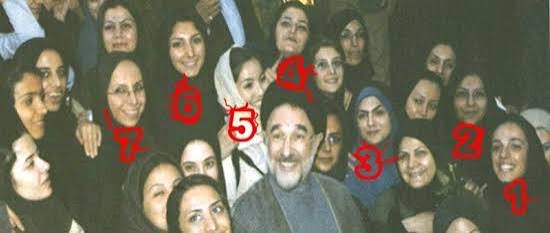 ramzarz1341's tweet photo. @m_yousefinejad @moghadam_9631 خبر داری مجریان و خیرنگاران اینتر آشغال و این زنیکه موفرفری همشون دست پرورده خاتمی هستن؟ https://t.co/s48Wp4hBx3