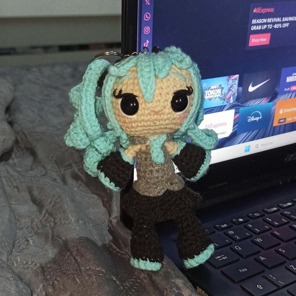 Amarelunarr's tweet photo. Hatsune Miku 😭🗣️ https://t.co/erpm8UbGSU