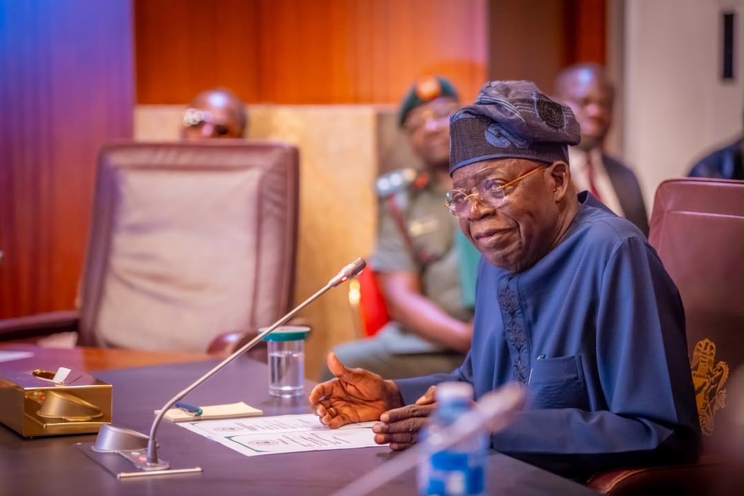 ImamLinux's tweet photo. If not because of Nigeria Constitution, I don’t think we need an election in 2027, President Bola Ahmed Tinubu should just continue his administration, a lot has changed since the beginning of his administration.

On your mandate we shall stand @officialABAT https://t.co/j5gbZP0Hm6