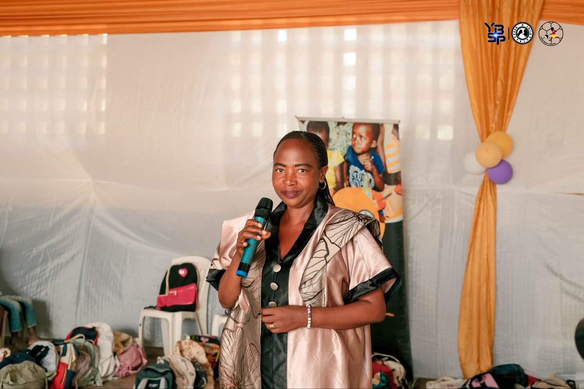 ybspburundi's tweet photo. At Stella Matutina, YBSP beneficiaries received school supplies to help them return to school prepared and confident.

We thank our guests, partners, donors &amp; everyone who contributed.

Small Steps, Big Changes.

#SororaIkaye #YBSP #EducationForAll #BackToSchool #Burundi https://t.co/LRbbcgNZfb