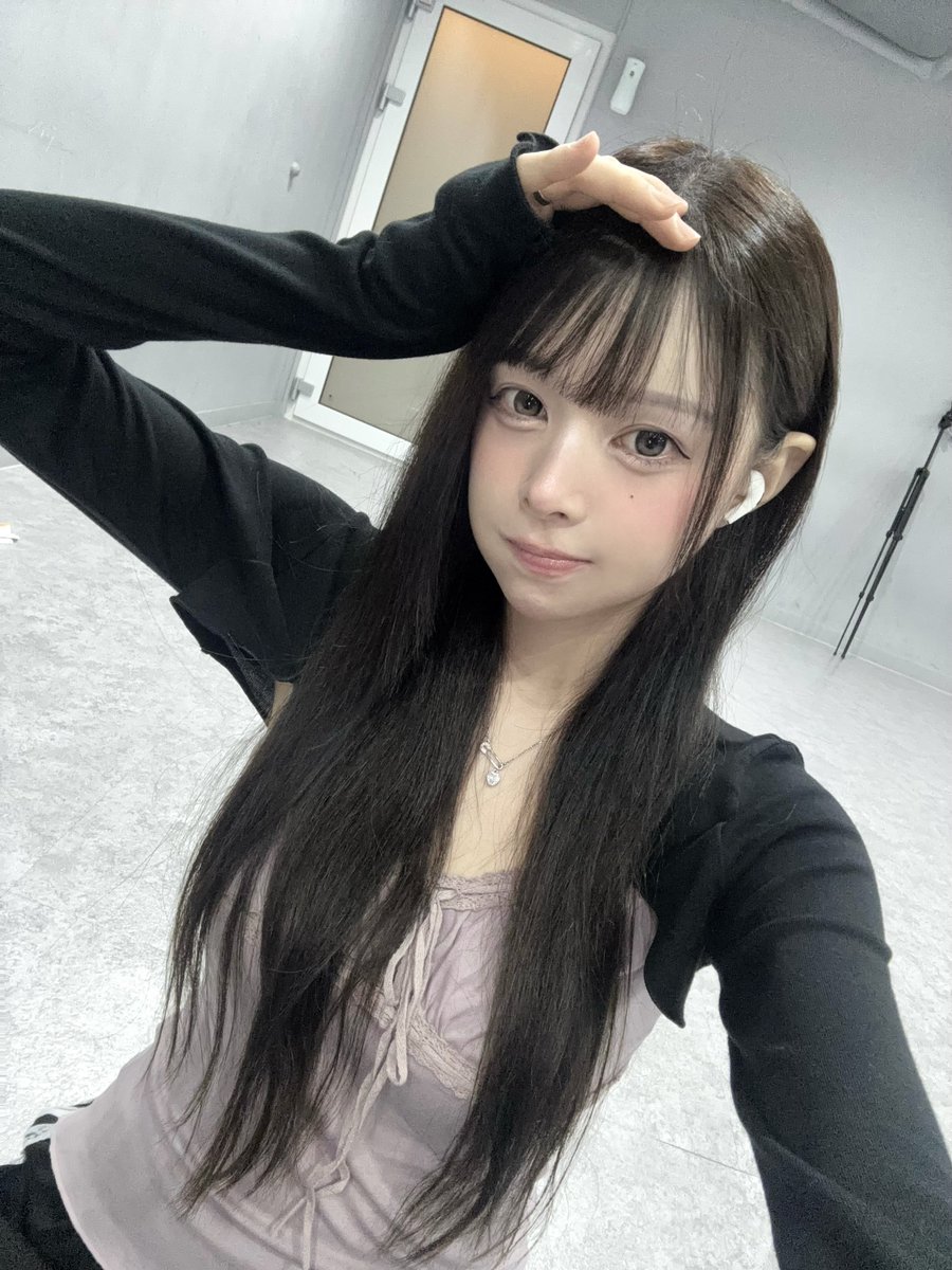 udtt_official's tweet photo. [#한채희]

싹뚝✂️🤍🖤

#UDTT #우당탕탕소녀단 
#HANCHAEHEE https://t.co/A2bvhl1Tkr