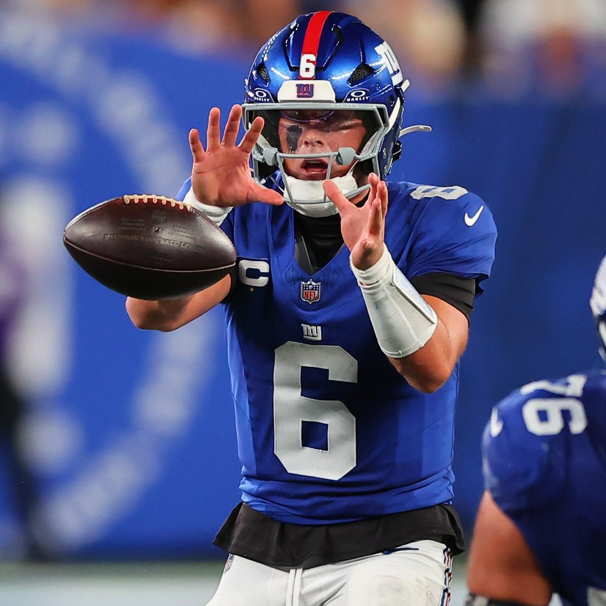 KalshiSports's tweet photo. NFL Passing EPA Leaders after Week 1 (Expected Points Added)

+8.1 — Jaxson Dart
+7.5 — Jacoby Brissett
+7.3 — Jared Goff
+6.8 — Geno Smith
+6.5 — Dak Prescott
+6.5 — CJ Stroud
+6.1 — Joe Burrow
+6.0 — Jordan Love
+5.7 — Bryce Young https://t.co/NWhUhtGq15
