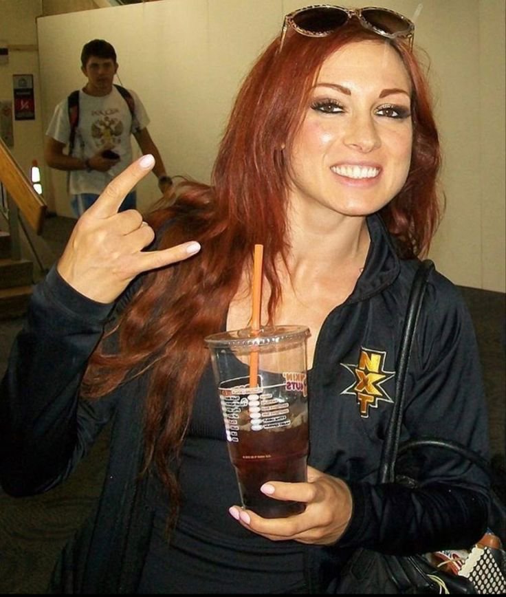 rabin_intel's tweet photo. Daily appreciation tweet until Becky Lynch follows me #Day241 🤍🔥 https://t.co/wA06PAbovu