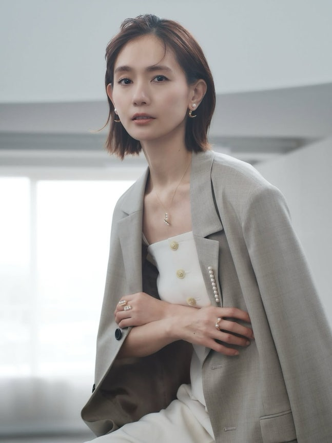 tang__kira's tweet photo. Aktor Korea - Jepang Yuri Nakamura meninggal dunia usai berjuang melawan kanker rektum.

Yuri Nakamura pertama kali didiagnosis kanker 13 tahun lalu tetapi masih melanjutkan karier aktingnya sembari berobat rutin.

Namun, kankernya kembali terdeteksi pada Januari 2025. Walaupun berhasil dioperasi, ternyata kankernya sudah menjalar ke organ tubuh lain.

Ia membintangi drama 'Romantics Anonymous' bersama Han Hyojoo dan Shun Oguri.

Turut berduka cita 🥀
https://t.co/upOrG72TVG