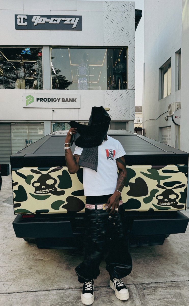 chubbydreads's tweet photo. 🚨KAI CENAT ANNOUNCED AS THE NEW CREATIVE DIRECTOR FOR GOCRAZY 2027! https://t.co/f4SKi5ITQl