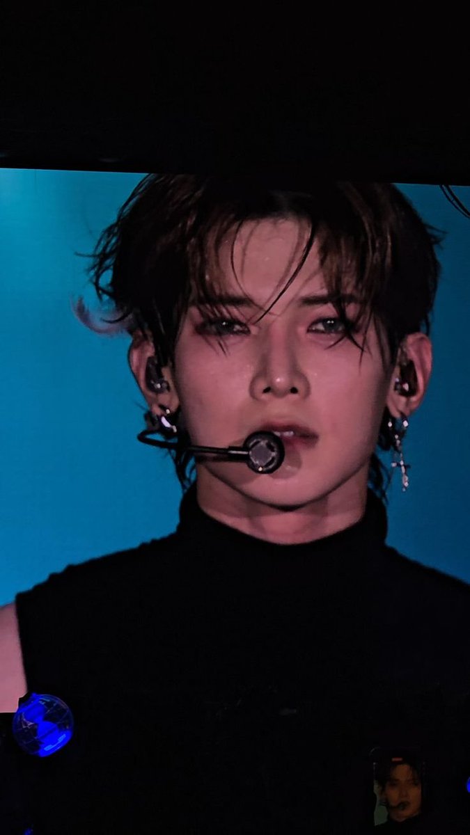 babyboohwa's tweet photo. Yeosang on the big screen is so insane😭😭😭😭 https://t.co/WKAEm0axN1