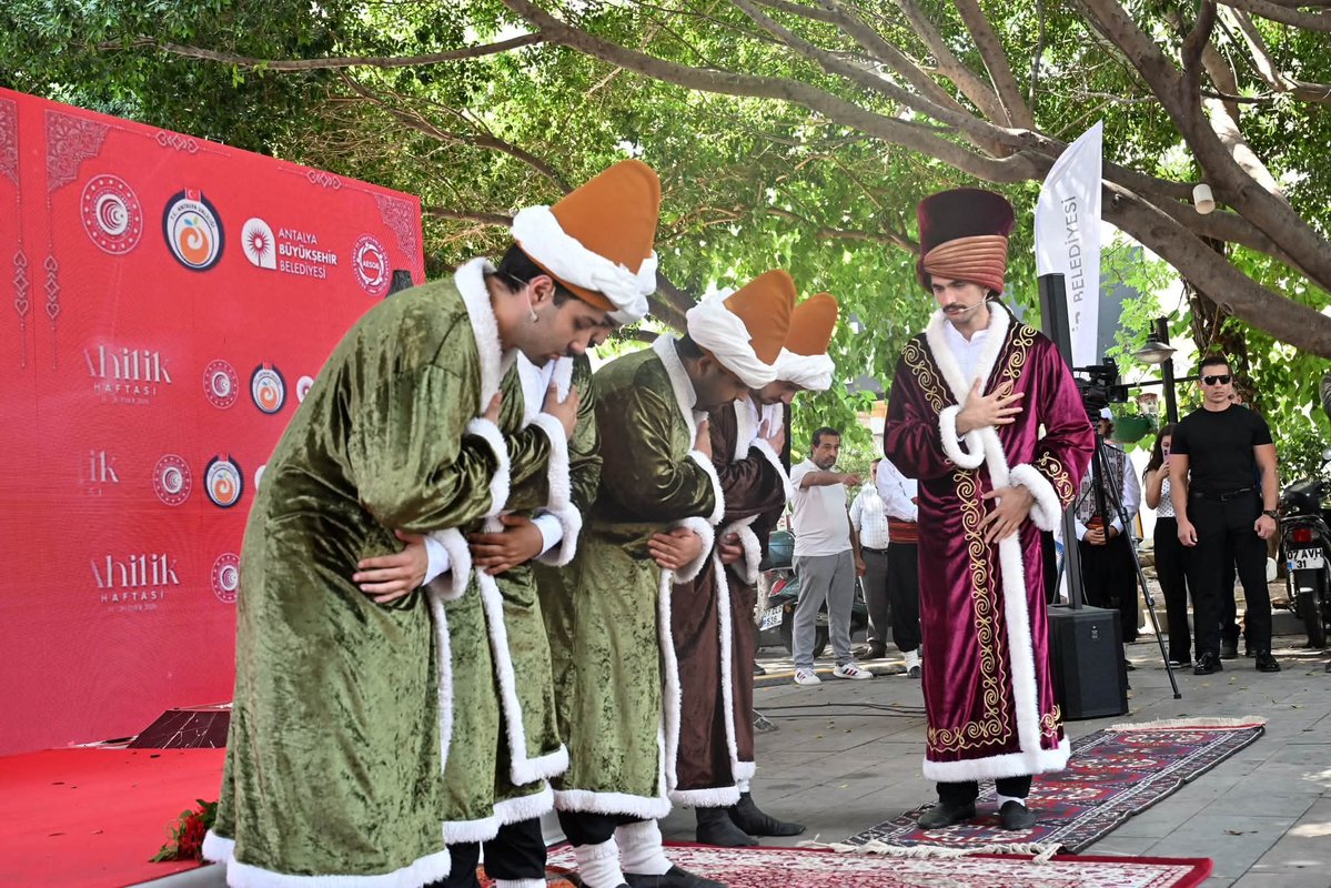 BBPantalya's tweet photo. 39. AHİLİK HAFTASI KUTLU OLSUN
Ahilik Haftası kutlamalarını Antalya Valimiz Sayın Hulusi Şahin, Antalya Esnaf ve Sanatkârlar Odaları Birliği Başkanımız Sayın Adlıhan Dere ve il protokolümüzle birlikte gerçekleştirdik.
Mustafa Yılmaz
BBP Antalya İl Başkanı https://t.co/BdGzn29MMh