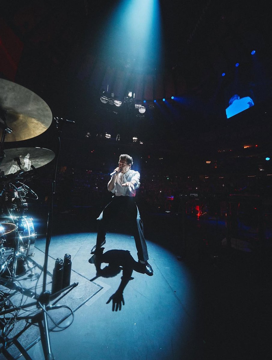 _sweet_cherri's tweet photo. Harry N1-4 of MSG #HarryStyles https://t.co/PDBA5u3Ljq
