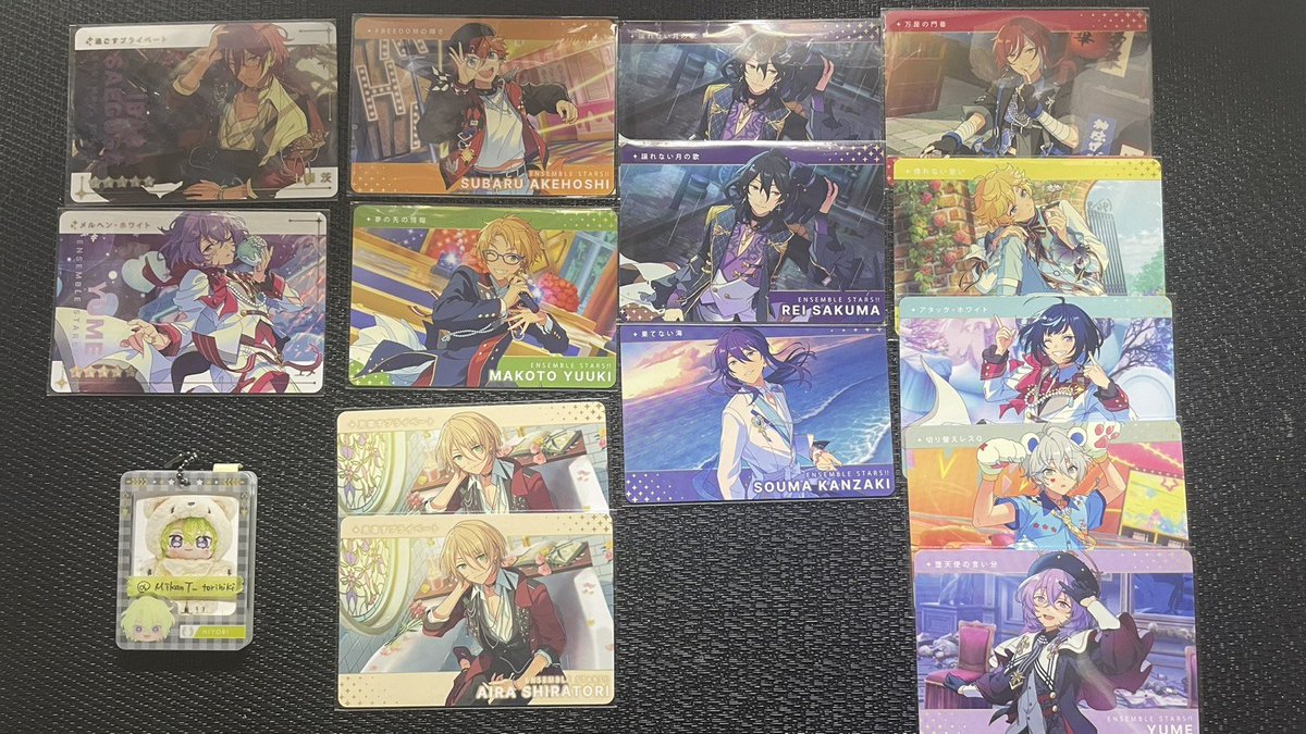 MikanT_torihiki's tweet photo. 【交換 譲渡】あんスタ カードダス vol.2
レア ノーマル

譲
R 茨*/ユメ*
N スバル/真/藍良/零*/颯馬/夏目*/宙/エス*/カンナ*/ユメ*

求
R 日和 ジュン
N 日和 ジュン > 薫 アドニス 一彩 維吹
200円/3枚

*印は交換のみ
↓ https://t.co/1bDlou1SgS