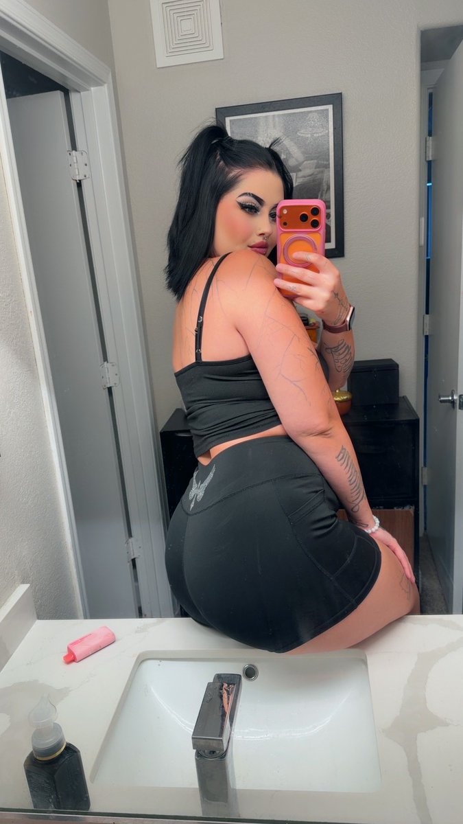 ayitslizzytho's tweet photo. https://t.co/la36ExXXWB 
#onlyfans #of #ofmodel #az #onlyfansmodel #freesub https://t.co/KnCxLZX7Zc