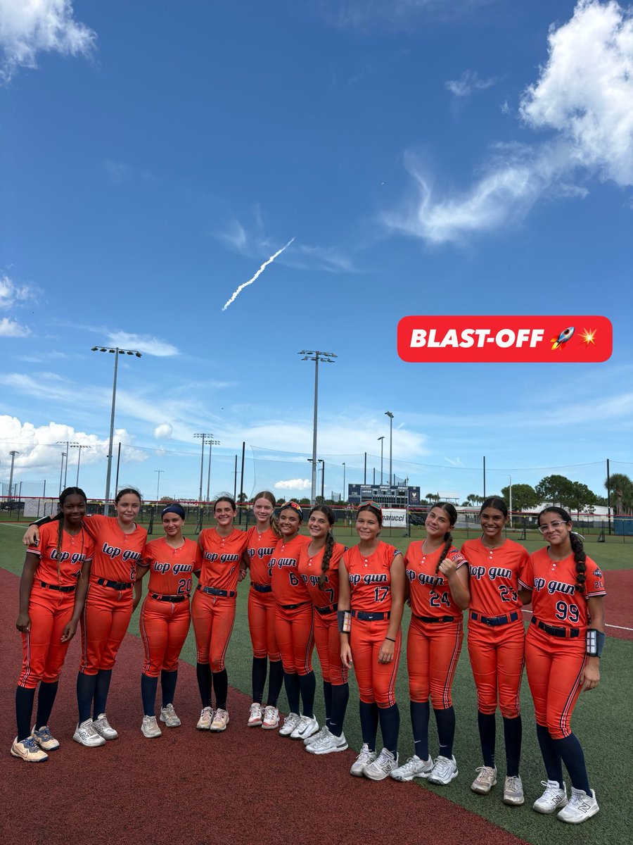 MadisonLippman's tweet photo. Mustangs Southeast ELITE Invitational

Heat 🥵✅ Love bugs 🦟✅ Lightning ⚡️✅ Competition 💪🏽✅

Results: 5-2 • RUNNER-UP
Sunday: 6:45AM ➡️ 8:15PM • 5 games 😳 PROUD of my Top Gun Weston girls! 💙🧡

AND… ROCKET LAUNCH! 🚀
@topgunweston @topgunfastpitch #whoismadisonlippman https://t.co/48U60xRlSM