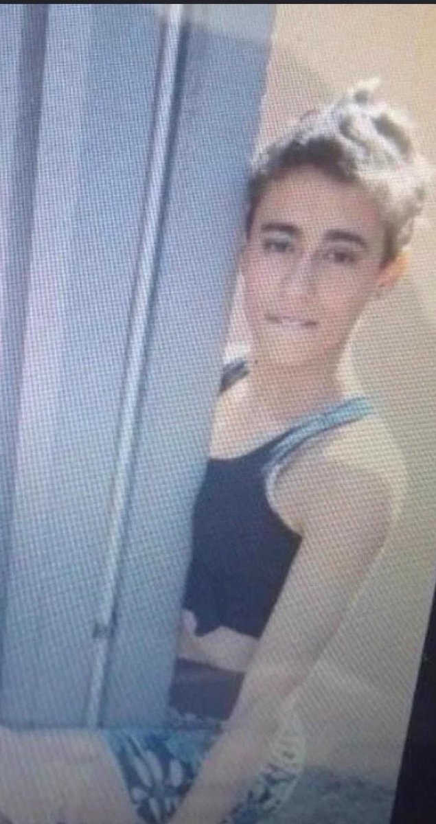 Nunulkk's tweet photo. ‼️‼️fotos reais do Nikolas Ferreira quando estudava na minha escola ‼️‼️ https://t.co/4Sc39rfmbz