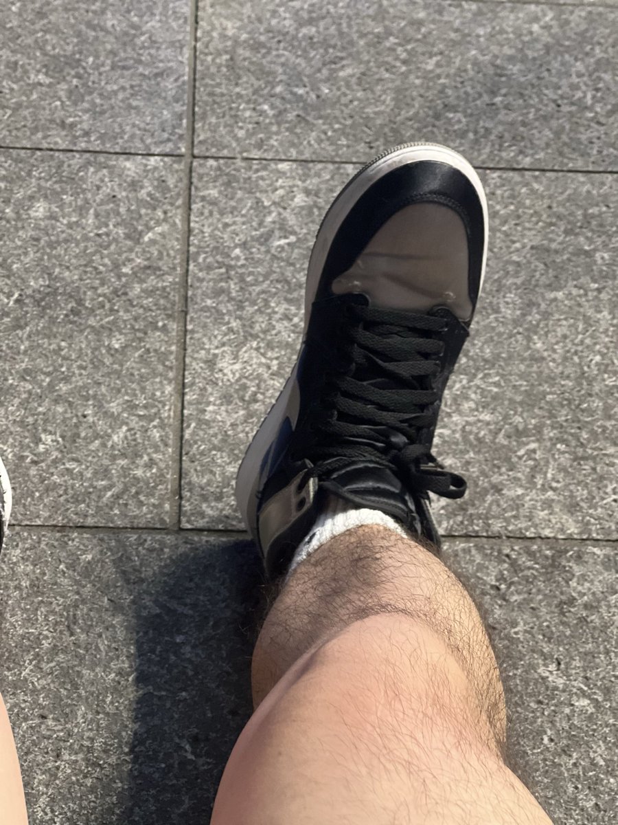 CALM_Down4's tweet photo. 需要酣畅淋漓的亲一场嘴 https://t.co/v2yU1rb3Nu