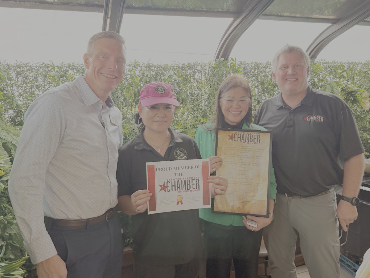 BMTChamber's tweet photo. The Greater Beaumont Chamber of Commerce was excited to celebrate the ribbon cutting for Icy Cafe and officially welcome them to the Beaumont business community! Guests had the opportunity to meet the team and experience the new cafe. #RibbonCutting #GBCOC https://t.co/G1aFQV9VPT