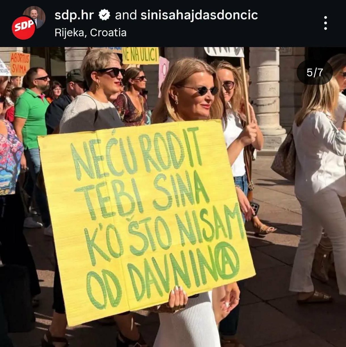 tkohodanetrci's tweet photo. Nece rodit Hrvatskoj sina. Ona ce kupit psa i pustiti pola milijuna islamista u HR.
E pa Hrvati ako vam odgovara dajte joj glas. https://t.co/KRjZ4R9p51