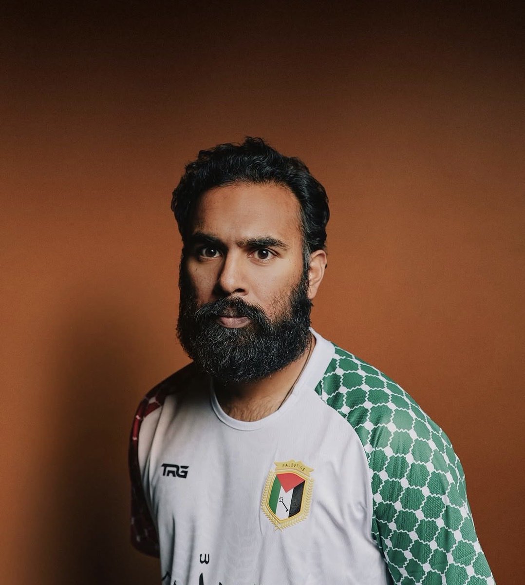 ultragloss's tweet photo. himesh patel is younger beautifuler and more talented https://t.co/n7HPM2wcBd