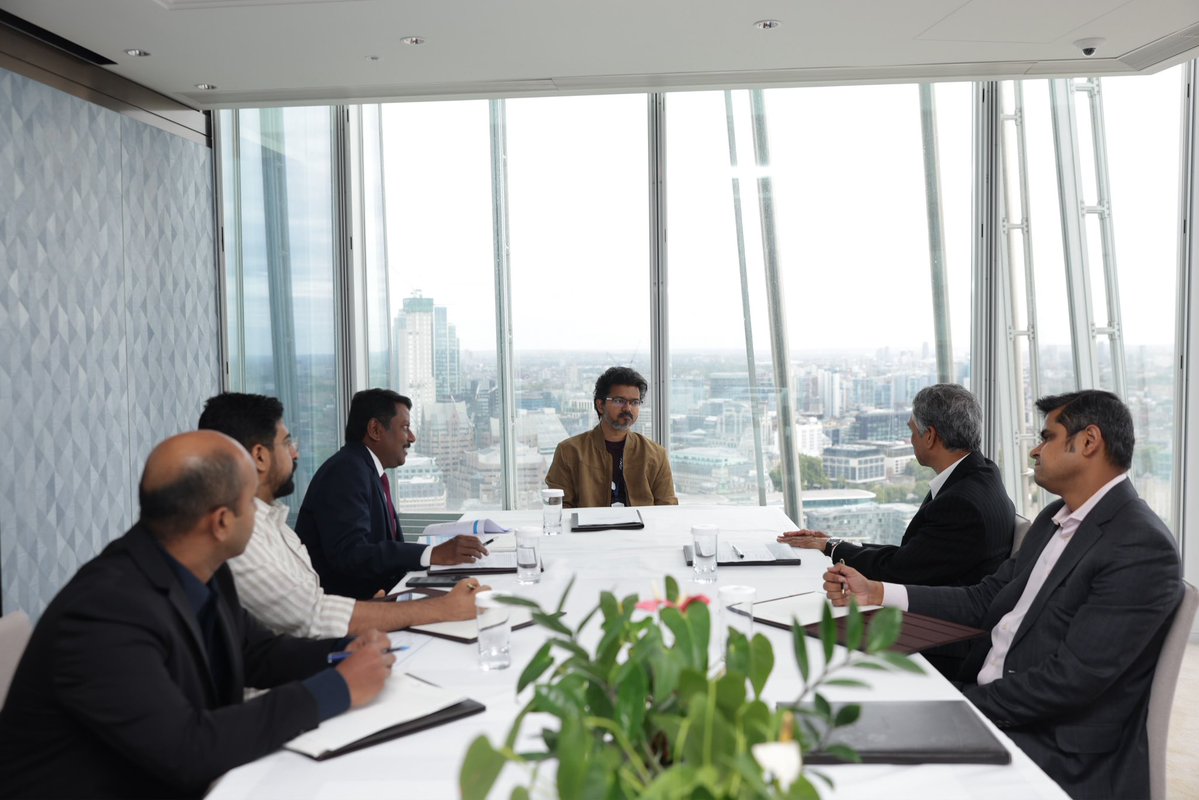 HCI_London's tweet photo. High Commissioner P. Kumaran called on the Hon’ble Chief Minister of Tamil Nadu during his visit to London.

He briefed the CM on opportunities to deepen the India-UK trade and investment partnership, and also on the potential for institutional partnerships with Tamil Nadu across skill development, education & research, river restoration and automobiles. 
#IndiaUK #IndiaUKRelations #TamilNadu #IndiaUKPartnership #Vision2035 #IndiaUKCETA 

@MEAIndia @IndianDiplomacy @TVKVijayHQ @CMOTamilnadu @Chief_Secy_TN @actorvijay @Kumaran49604795 @getkart @prasarbharati @diaspora_india @DoC_GoI @DPIITGoI @biztradegovuk @TNDIPRNEWS
