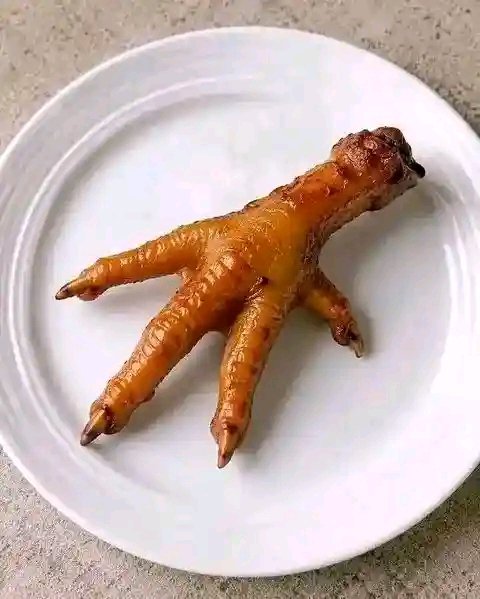 Cmixz_9ke's tweet photo. Hii nitaikula tu polepole..hadi Christmas 🤶 😅🤸‍♂️ https://t.co/dL0MLXddcc