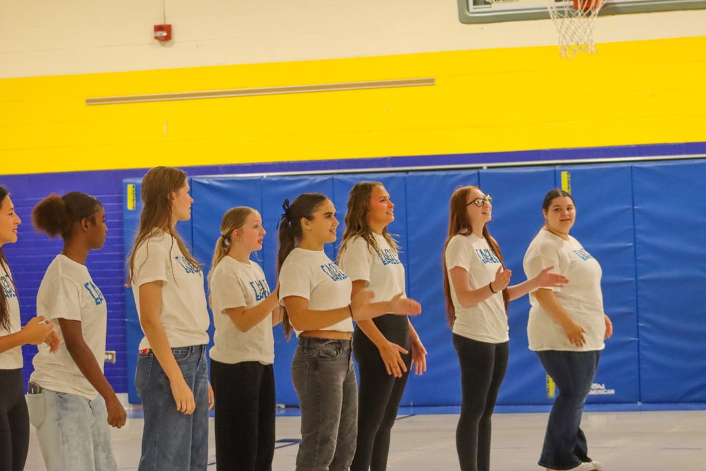 AberdeenMO's tweet photo. May Overby kicked off the week with a Homecoming Assembly hosted by the Student Council, featuring CHS senior class president Aspen Kline and members of the Golden Eagles soccer, volleyball, football and cheer teams! #GoEagles 💙🦅💛 #AberdeenPublicSchools #GoldenEaglesHomecoming https://t.co/mX412Yrjzt