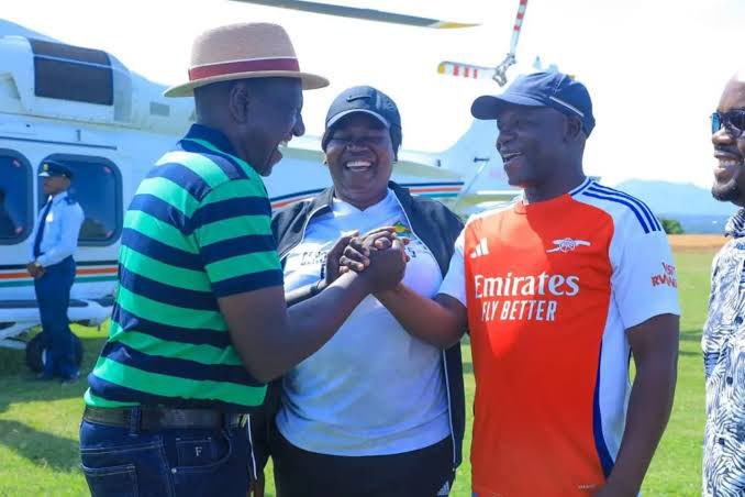 AokoOtieno_'s tweet photo. George Wanga 

Husband of Gladys Wanga has pledged 10M in support of Linda Mwananchi 

Amesema he married a wife, not a GOON 

Ati every time Mkuu visits Nyanza, bibi goes back home na pantie kwa kibetie 

So anauliza wajaluo 

Aliolea TUTAM ama bibi ingawa Gavana alinde boma? https://t.co/5eQSq3DDhN