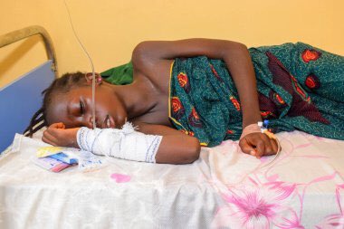 Divine_125's tweet photo. My kid sister need’s help,she’s a sickle cell patient.We need 30,000 to balance up her hospital bills,she need to change the POP on her hand,my mom has been in the hospital for days now.Pls your 5k, 3k even 1k will help pls🥺🙏

7060645688
Moniepoint 
Tram #Bbnaija Nomy Ochacho https://t.co/W5asNlkwqL