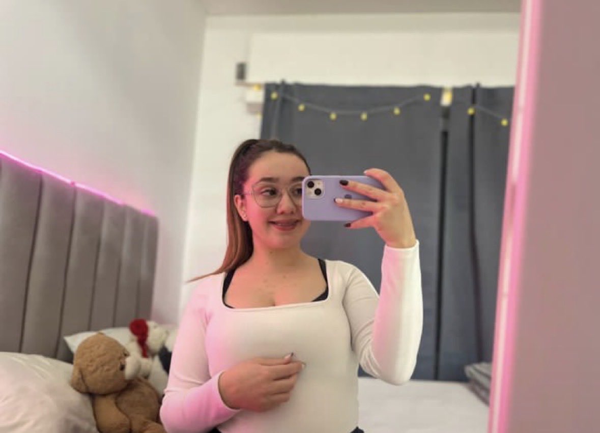 bellaswelt0's tweet photo. Wenn du 10 Minuten mit mir allein hättest, was würdest du tun? https://t.co/9kGqfF5360