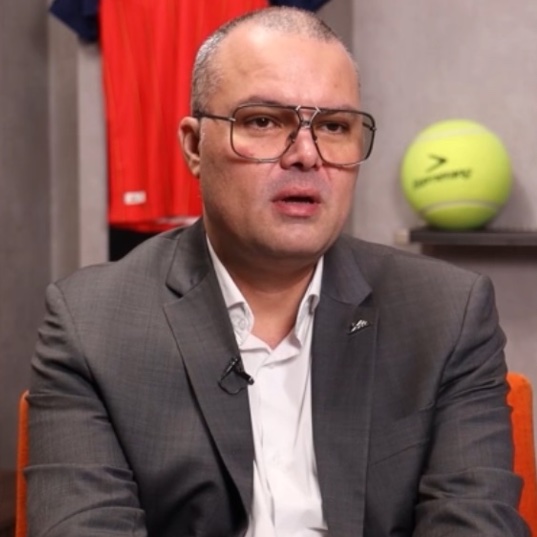 MadridXtra's tweet photo. 🚨 Endrick’s agent, Thiago Freitas: “Endrick leaving Real Madrid? Endrick NEVER asked to leave the club.

Everything being said is completely FALSE.” https://t.co/ICCGdndE2L