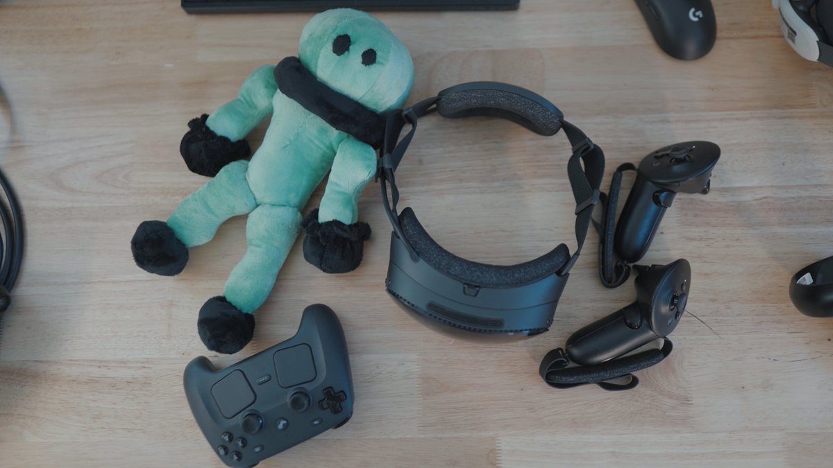 Thrilluwu's tweet photo. I can FINALLY talk about Steam Frame!

I've been lucky enough to have it here for the past few weeks. While not perfect, it is truly an awesome device in some unexpected ways.

I'll be posting about it throughout the week and my initial review will be up later today on Youtube. https://t.co/z546B7RoXD