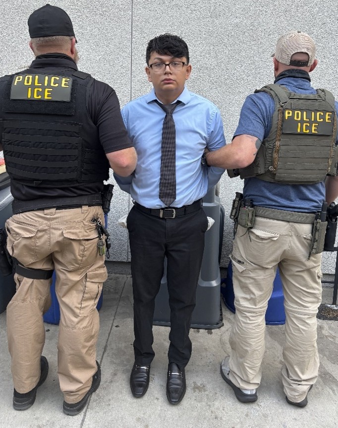 ICEgov's tweet photo. ICE Los Angeles officers arrested criminal alien Martin Vargas-Sandoval, of Mexico, a registered sex offender convicted of possession or control of child sex abuse material. 

He’ll remain in ICE custody pending immigration proceedings. https://t.co/1lcxXx5aOS
